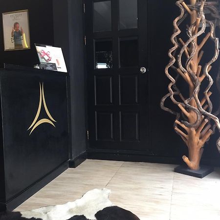 Rock Hotel Bangkok Luaran gambar